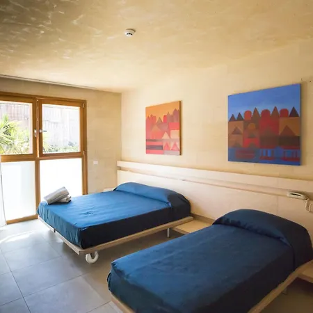 Cave Bianche Szálloda 4*