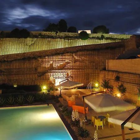 فندق Cave Bianche 4*