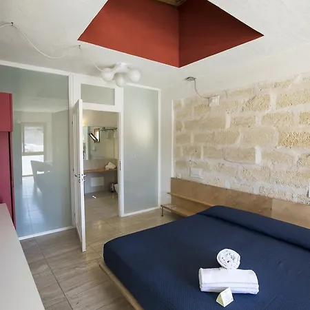 白色凯芙酒店 4*